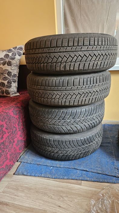 4 броя 215 65 17 зимни гуми Continental WinterContact и Vredestein Win