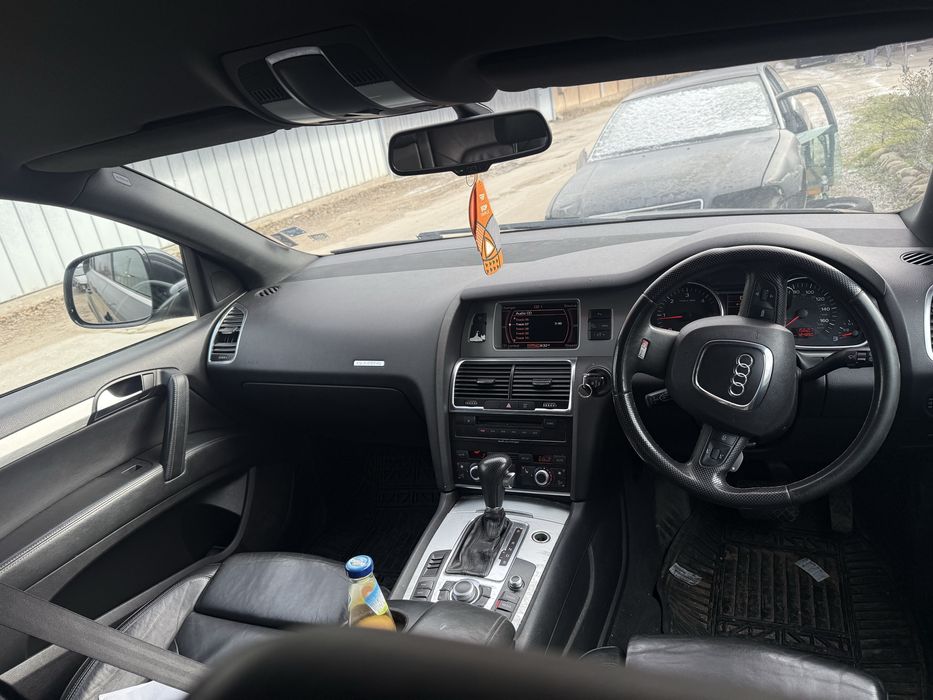 Audi Q7 na chasti ауди кю7 ю7 на части еслайн sline