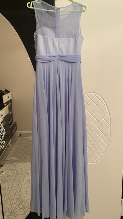 Продается платье. Вечернее, можно на выпускной