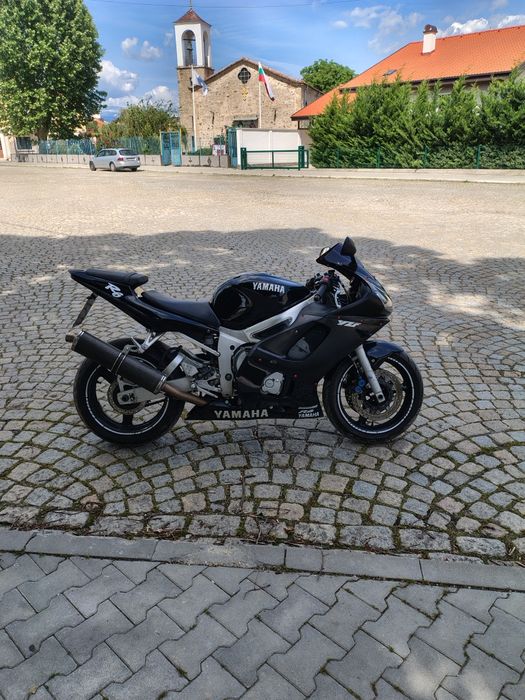 Yamaha YZF 600 R6 RJ03