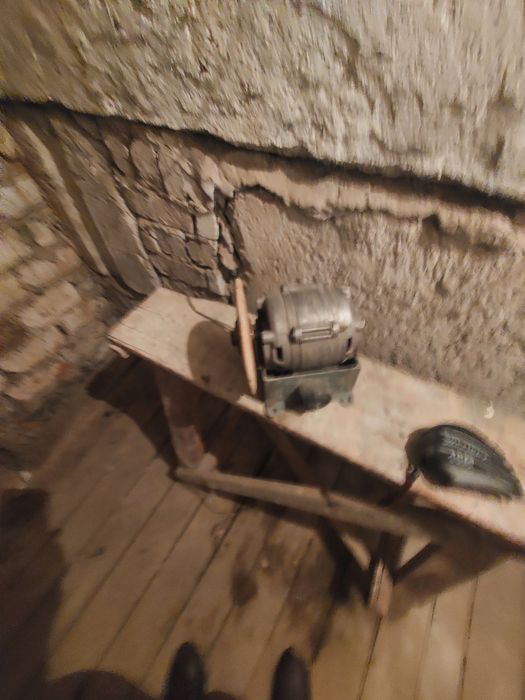 Продам   электроточила на 220в