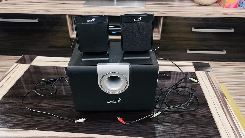 Vand sistem audio Genius 2.1
