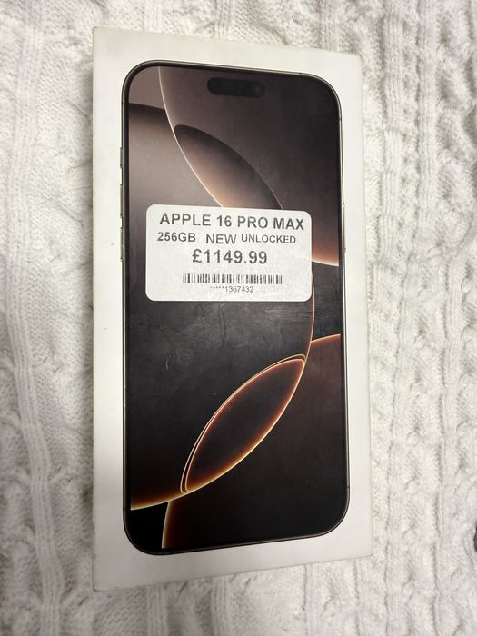 16 Pro Max 256GB Desert Titanium