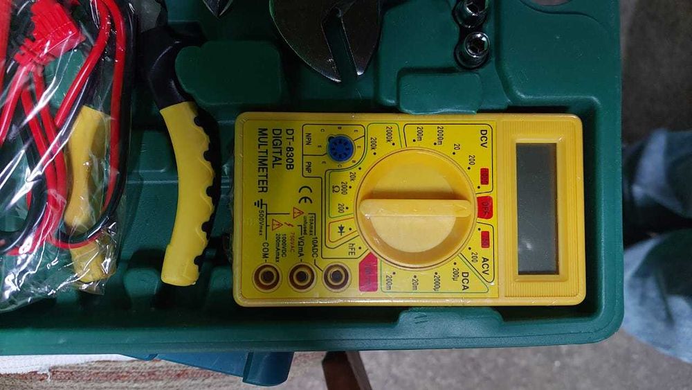 Набор инструментов электрика