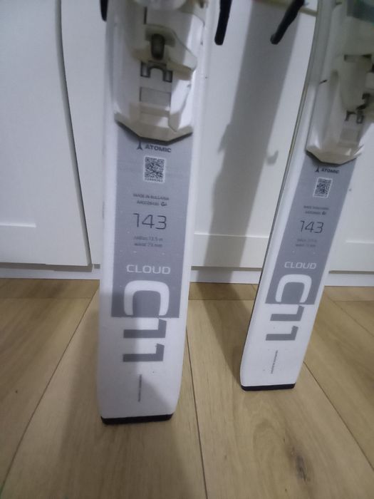 Schiuri Atomic Cloud 11, 143cm  lungime