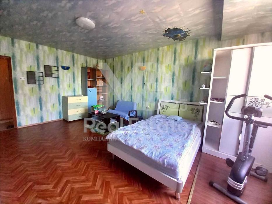 Продава се Тристаен апартамент в Пазарджик, Идеален център - 135 кв.м за 623 €/кв.м - Снимка #5