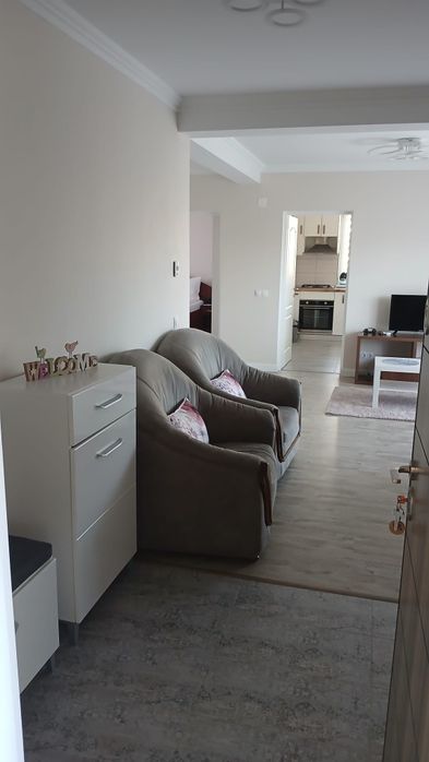 Apartament de închiriat