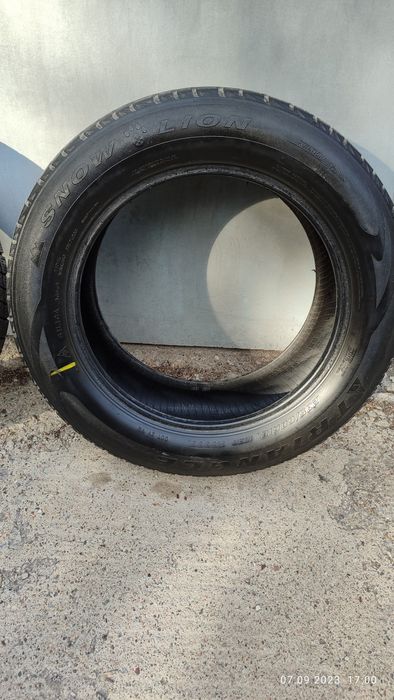 Продаю зимние  автошины