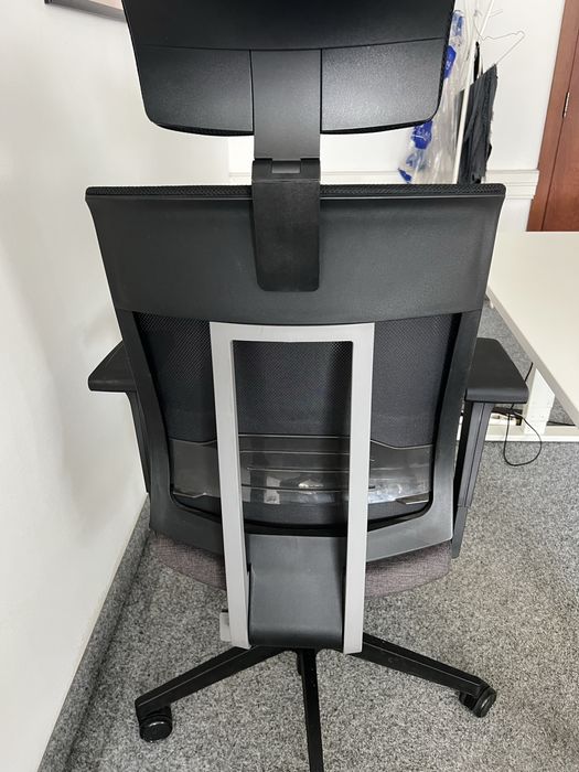 Офис сет-бюро с регулиране и стол - мебели