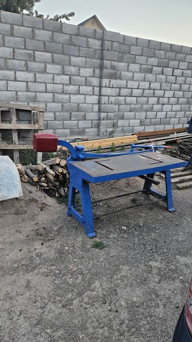 Продается гильотина заводская турецкий
