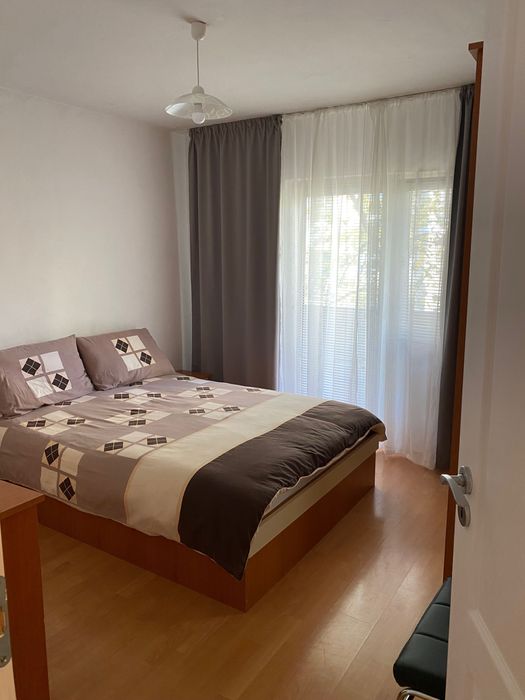 Apartament cu 4 camere de vânzare in Rogerius