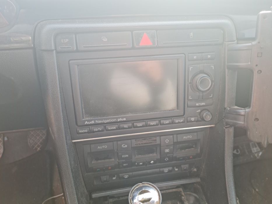 Dezmembrez Audi A4 B6 1.9 AWX