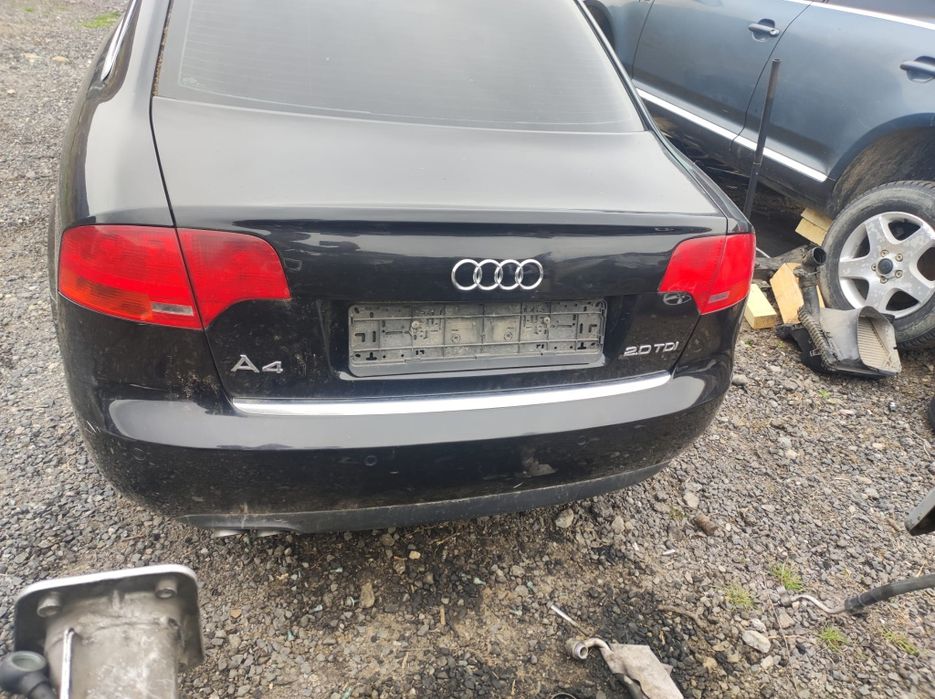 Audi a4  2.0tdi 140ks