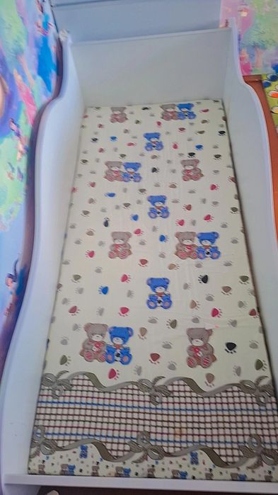 Продам детский кровать.
