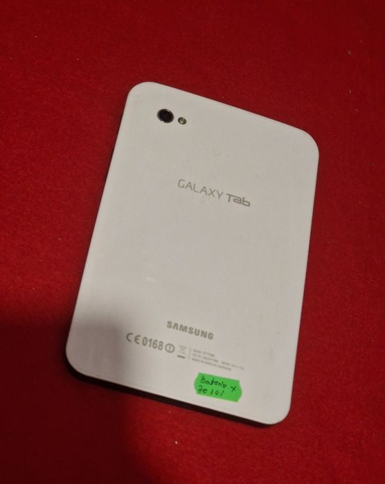 Tableta Samsung Galaxy Tab perfect funcționala doar conectata cu încărcătorul la priza. Baterie epuizata