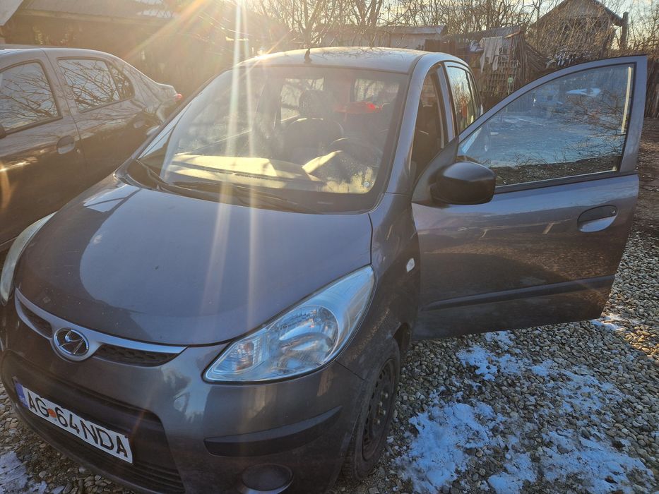 Hyundai i10 benzina