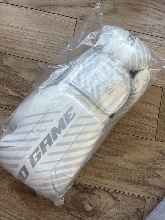 Боксови ръкавици 12oz