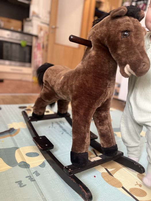 Люлееща се играчка-Конче