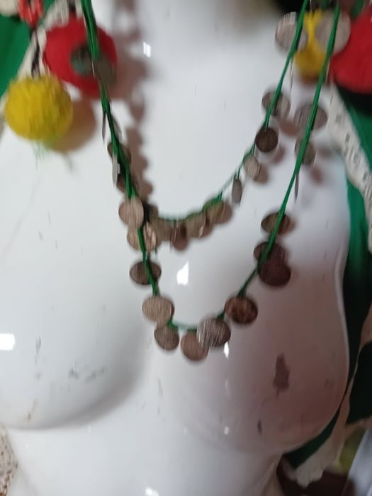 Кърпа за глава  с пендари.   Кърпи  за   глава  за  носия  Четири