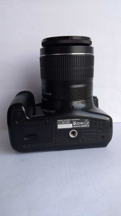 Фотоаппарат Canon EOS 1100D