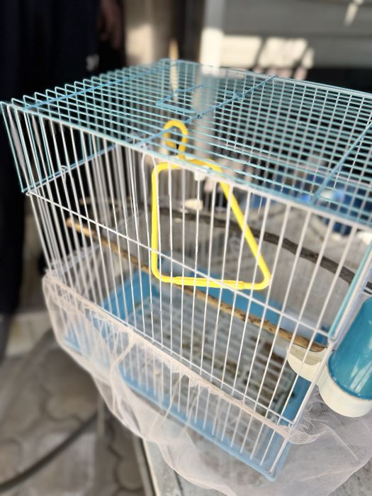 Продам клетку для попугаев