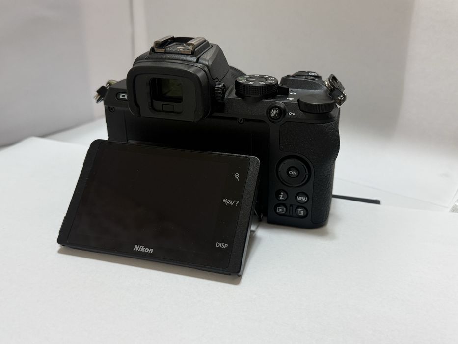Nikon Z50 DX 16-50 Kit – почти неизползван