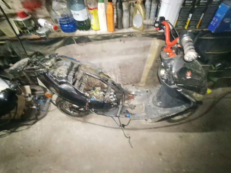 Продам скутер 80 кубов
