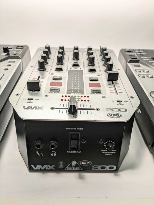 DJ сет 2x плеъра Pioneer CDJ-400 + миксер Behringer VMX 200 + куфар