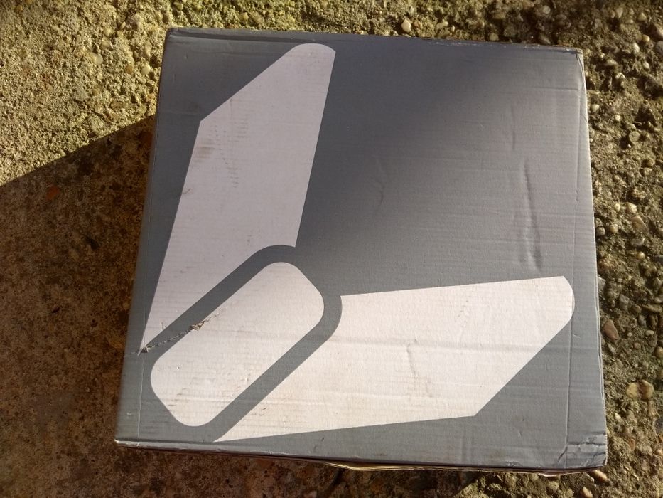 Vând rolă de aluminiu 1 MM 7,5 kg cutia