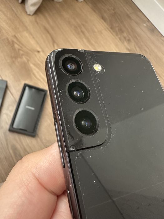 Продам Samsung S22