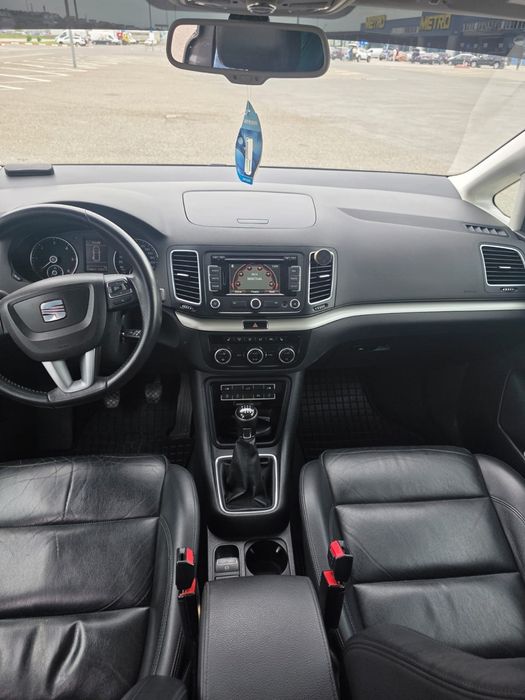 Seat Alhambra 2015