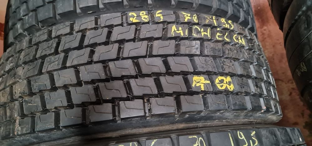 Anvelope 285 70 19.5 si 235 75 17.5 si 245 75 17.5 / 265 70 19.5