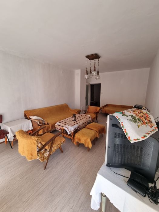 Тристаен апартамент под наем - Дупница, ж.к. Велчова Завера