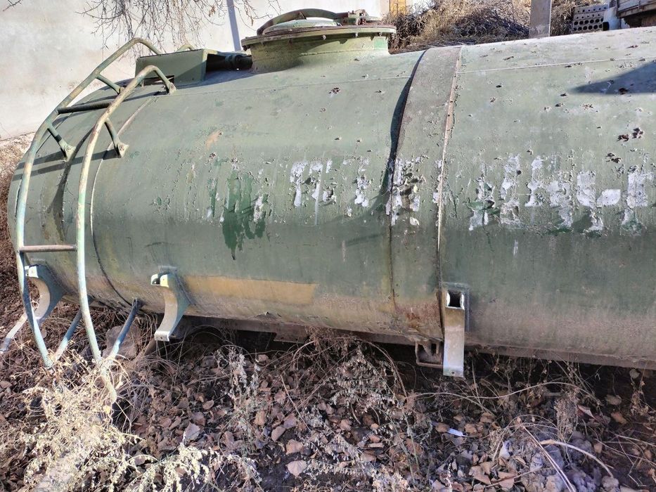 Емкост сотилади.