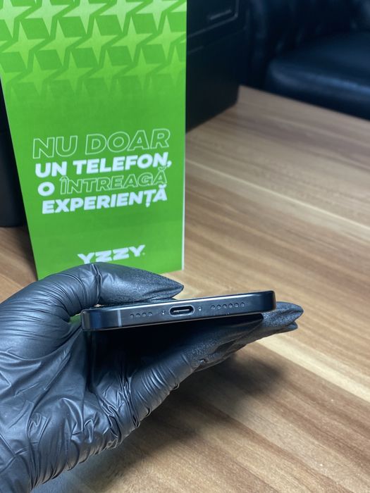 iPhone 16 Pro Max / 1 TB / Sănătate baterie 100% / Foarte bun