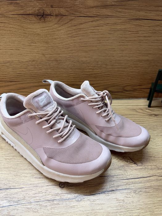 оригинални маратонки Nike air max thea