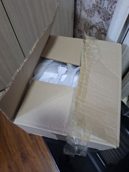 Вытяжка для маникюра 270.000