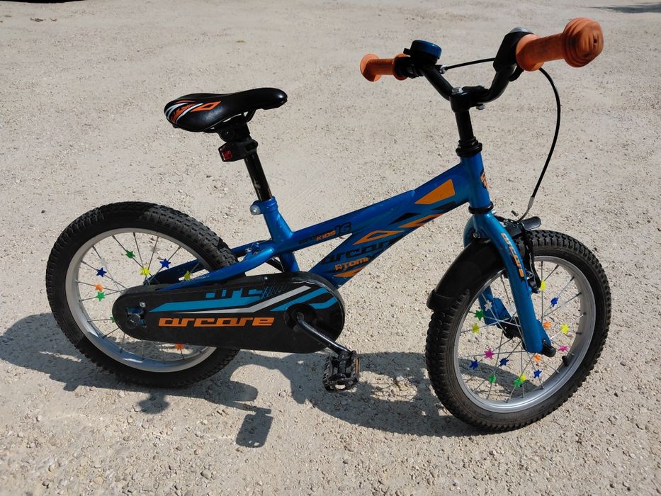 Vând bicicleta de copii