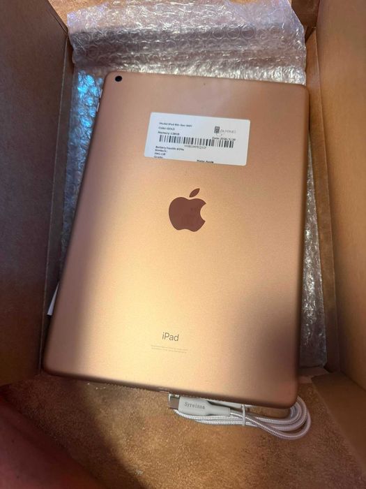 Ipad 8 gen WiFi gold 128gb