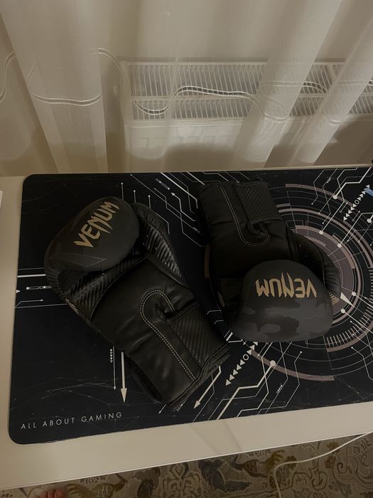 Manusi venum de box