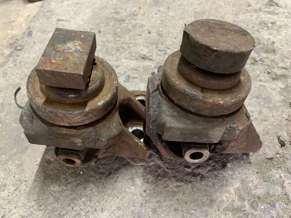 Подушки Мазда Кронус