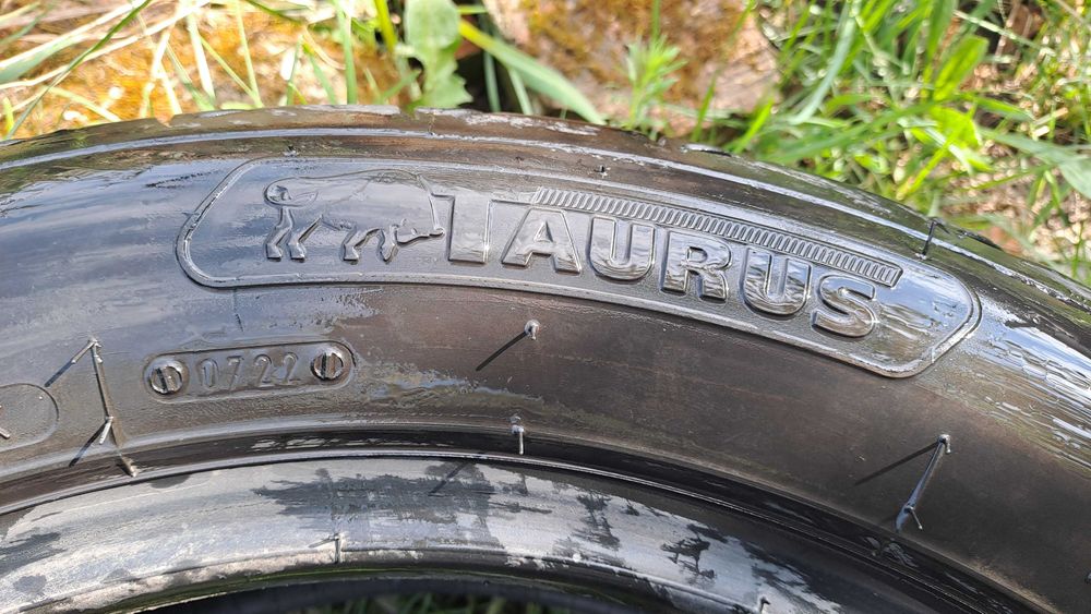 Anvelope 225/25 R17