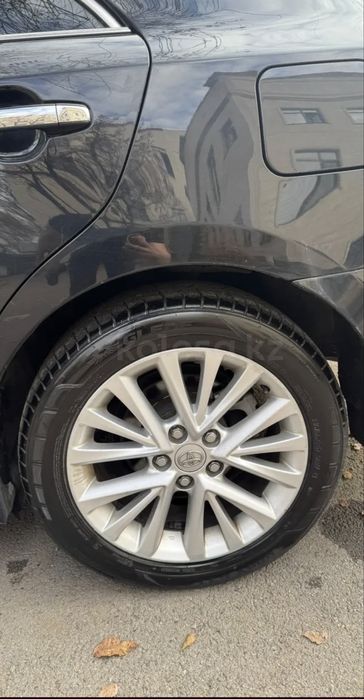 Шина R17 215/55/R17