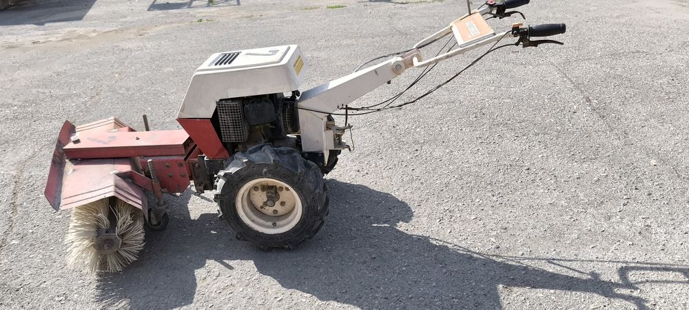 Моторна метла GUTBROD G550