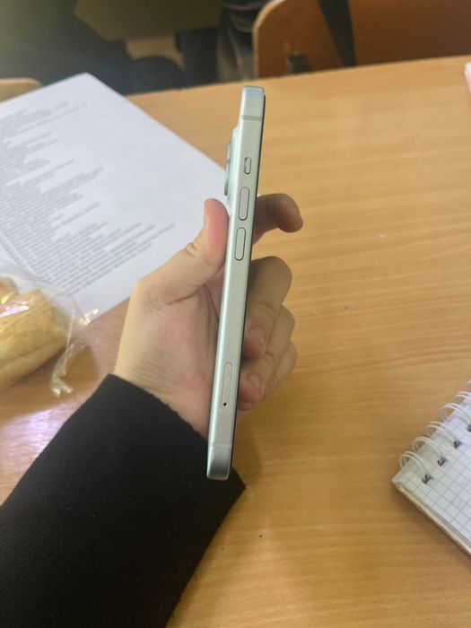 Apple iPhone 15 128GB Blue 80%