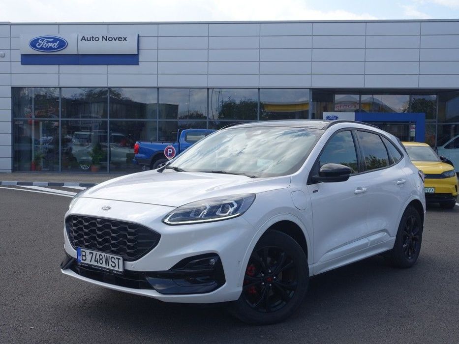 Ford Kuga Ford Kuga 5 usi ST Line X 2.5 Duratec PHEV 225 CP AT