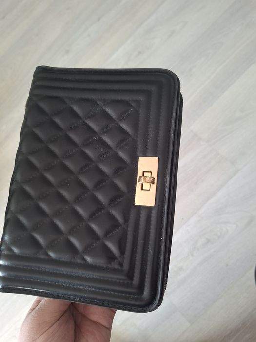 Продам сумки, чёрная и синяя