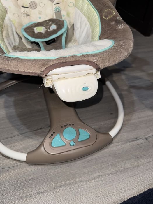 кресло-качалка (шезлонг) для младенцев