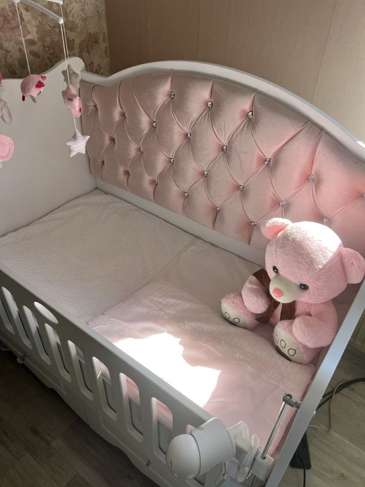 Бебешко легло/кошара/ тапицирано
