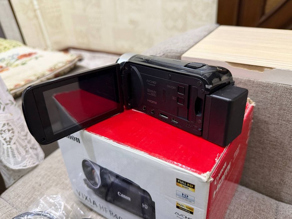 Canon VIXIA HF R40